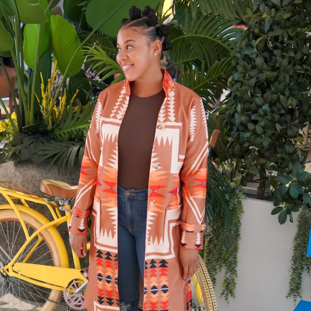 Beautiful Aztec Jacket - Picture 4 of 4